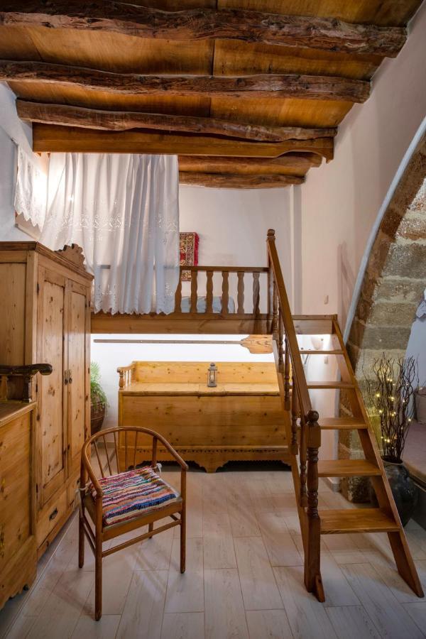 Апартаменты "Finio" Traditional House Архангелос Экстерьер фото