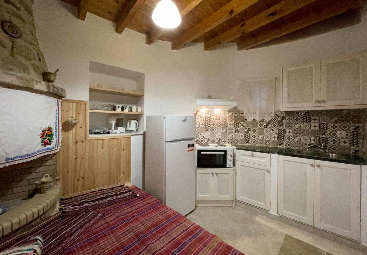 Апартаменты "Finio" Traditional House Архангелос Экстерьер фото